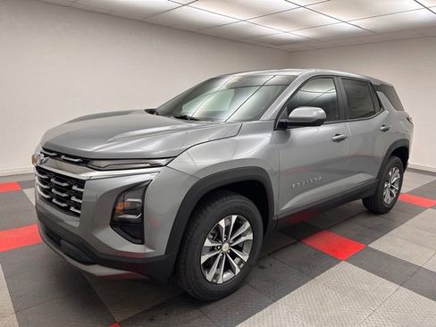 New 2026 Chevrolet Equinox LT FWD image 3