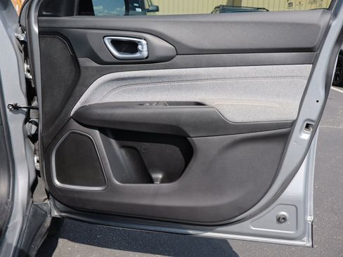 Used 2022 Jeep Compass Latitude image 31