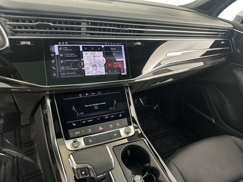 Certified 2025 Audi Q7 2.0T Premium Plus w/ Premium Plus Package image 4