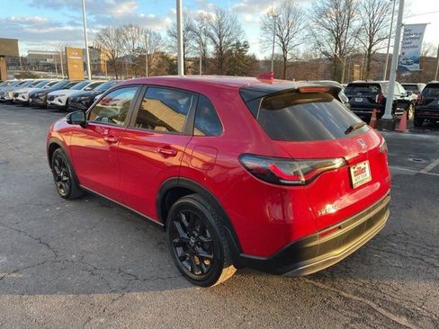 Used 2023 Honda HR-V Sport image 5