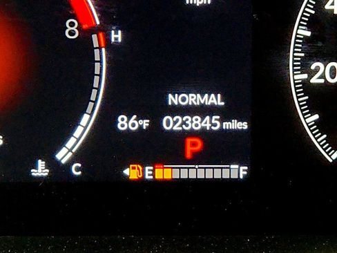 Used 2024 Honda Ridgeline Black Edition image 16