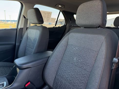 Used 2022 Chevrolet Equinox LT image 10