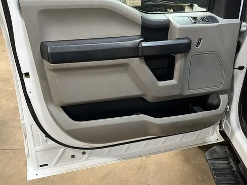 Used 2018 Ford F350 XL w/ Power Equipment Group AWD/4WD image 15