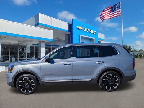 Used 2024 Kia Telluride SX w/ Towing Package image 7