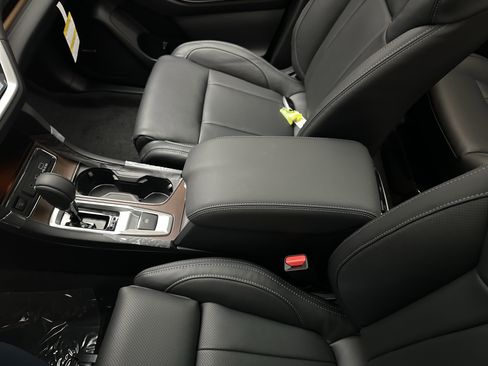 New 2025 Subaru Ascent Touring w/ Popular Package #2 image 43