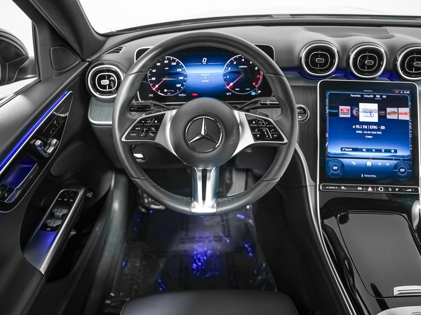 Used 2024 Mercedes-Benz C 300 Sedan image 14