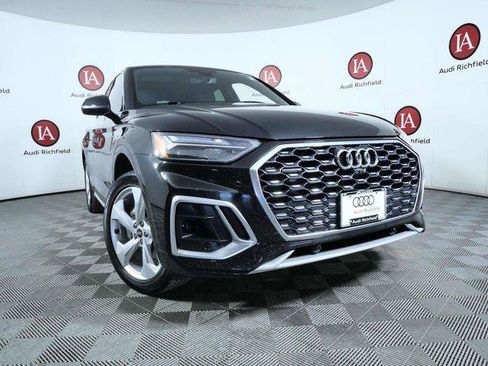 Used 2023 Audi Q5 2.0T Premium Plus w/ Premium Plus Package AWD/4WD image 2