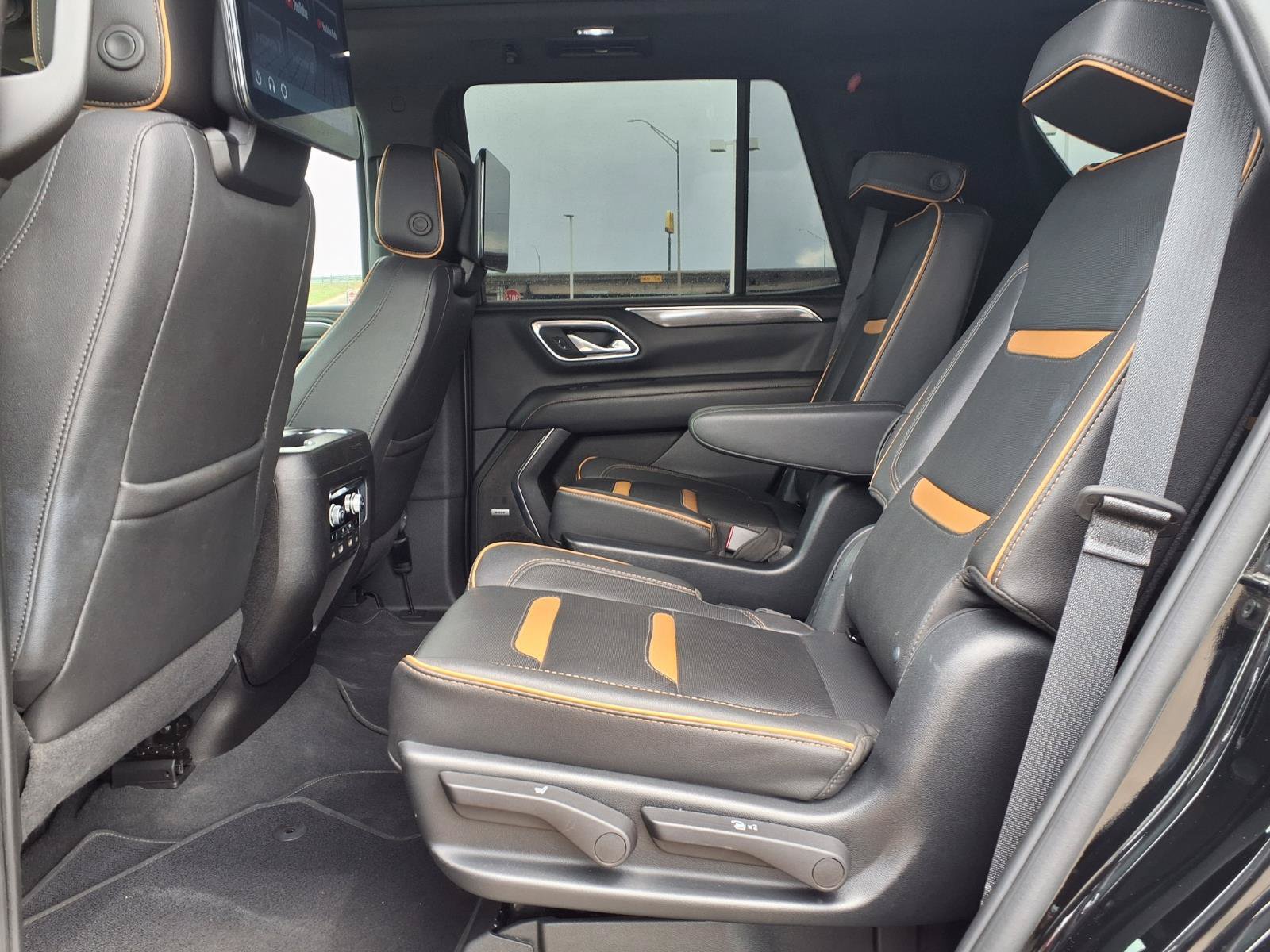 Used 2023 GMC Yukon AT4 AWD/4WD image 13