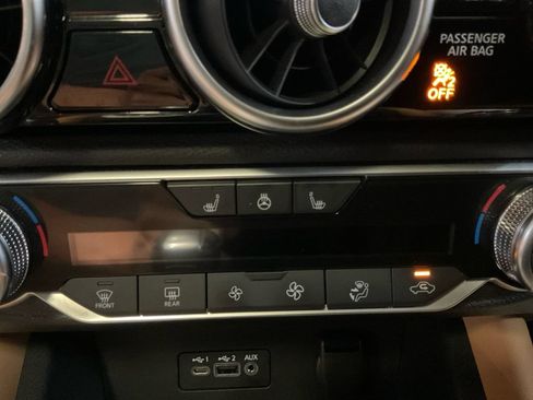 Used 2023 Nissan Sentra SV w/ SV Premium Package FWD image 30