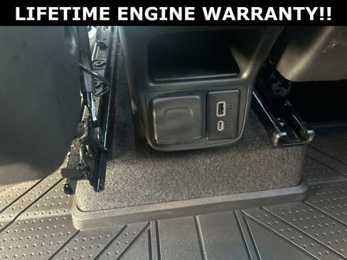 Used 2023 Chevrolet TrailBlazer RS w/ Convenience Package image 27