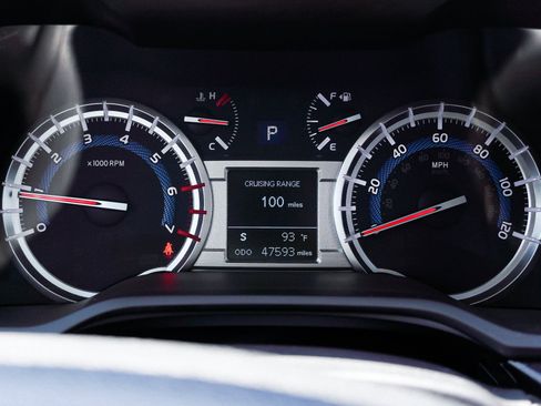 Used 2018 Toyota 4Runner Limited AWD/4WD image 40