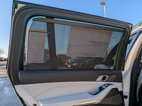 New 2026 BMW X7 xDrive40i image 30