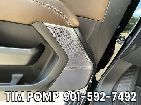 Used 2025 GMC Yukon Denali Ultimate AWD/4WD image 37
