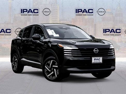 New 2025 Nissan Kicks SV image 1