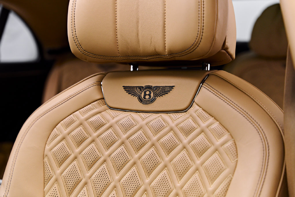 Used 2022 Bentley Flying Spur V8 AWD/4WD image 46