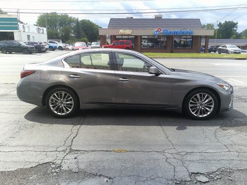 Used 2019 INFINITI Q50 Luxe w/ Essential Package (3.0T Luxe) AWD/4WD image 6