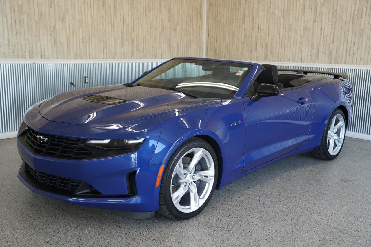 Used 2021 Chevrolet Camaro LT RWD image 11