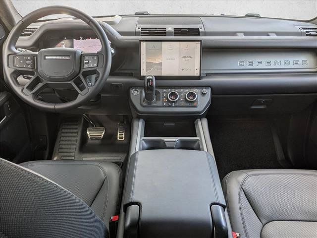 Certified 2025 Land Rover Defender 110 V8 AWD/4WD image 19
