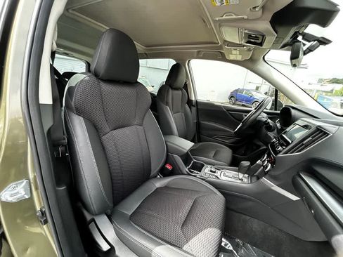 Used 2023 Subaru Forester Premium w/ Popular Package #2 AWD/4WD image 15