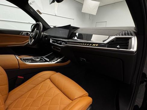 Used 2023 BMW X7 xDrive40i w/ Executive Package image 20