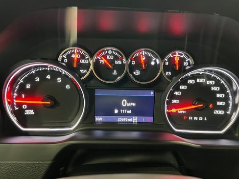 Used 2022 Chevrolet Silverado 1500 LT Trail Boss w/ LT Trail Boss Premium Package image 31