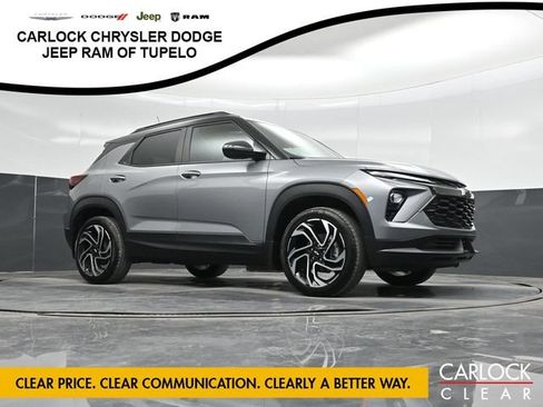 Used 2025 Chevrolet TrailBlazer RS w/ Driver Confidence Package AWD/4WD image 43