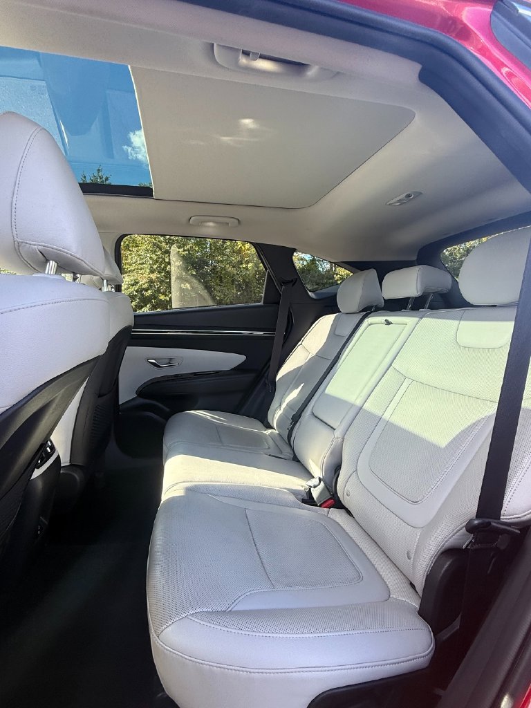 Used 2022 Hyundai Tucson Limited w/ Cargo Package AWD/4WD image 31