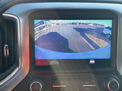 Used 2021 Chevrolet Silverado 1500 LT Trail Boss w/ Bed Protection Package image 16