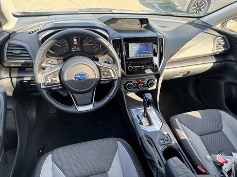 Used 2021 Subaru Crosstrek 2.0i Premium w/ Moonroof Package image 9