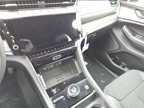 New 2026 Jeep Grand Cherokee Altitude AWD/4WD image 22