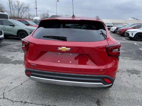 New 2026 Chevrolet Trax LT w/ Driver Confidence Package image 8