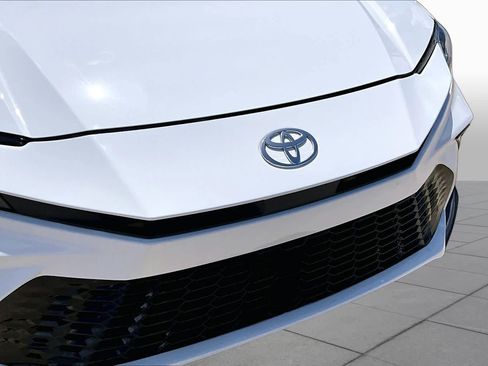 Used 2026 Toyota Camry SE FWD image 28