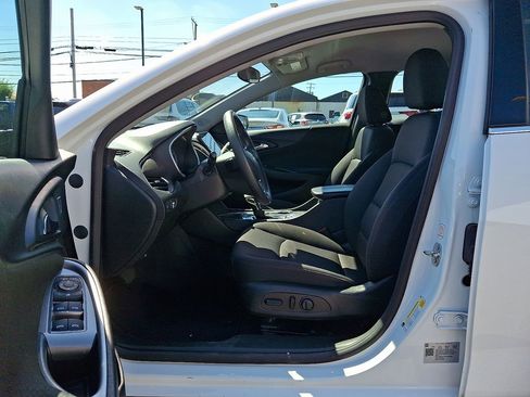 Used 2023 Chevrolet Malibu LT image 14