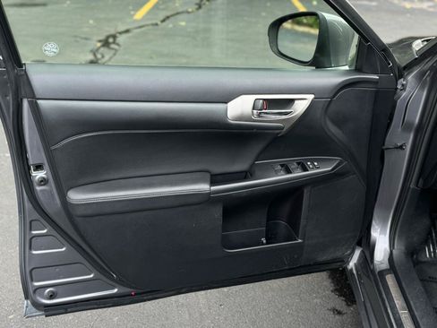 Used 2015 Lexus CT 200h w/ Navigation Package FWD image 10