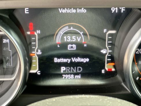 Used 2022 Jeep Wrangler Unlimited Sport image 15