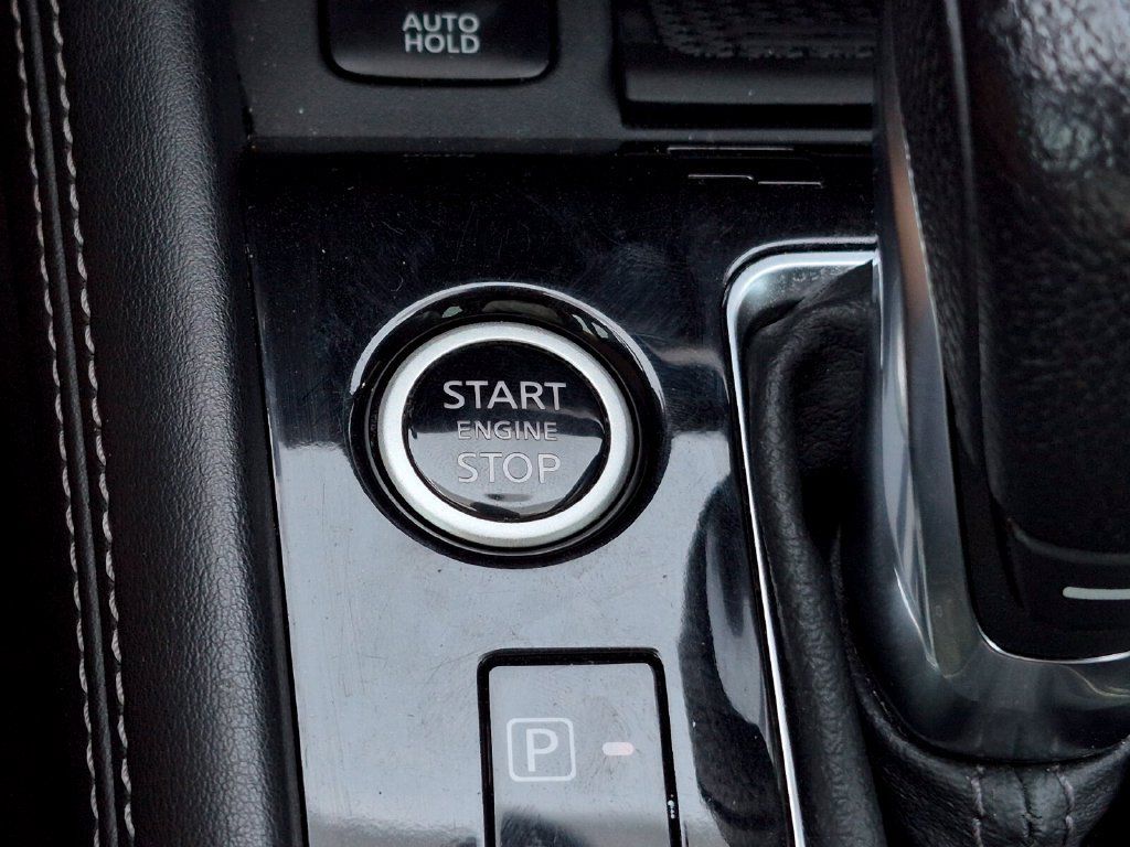 Used 2021 Nissan Kicks SR FWD image 24
