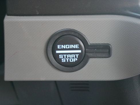 Certified 2022 Ford Bronco Badlands image 8