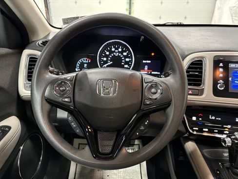 Used 2019 Honda HR-V EX image 18