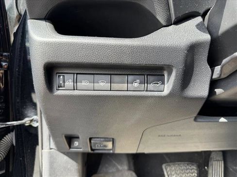 Used 2021 Toyota RAV4 XLE Premium AWD/4WD image 13