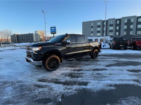 Used 2023 Chevrolet Silverado 1500 LTZ image 4