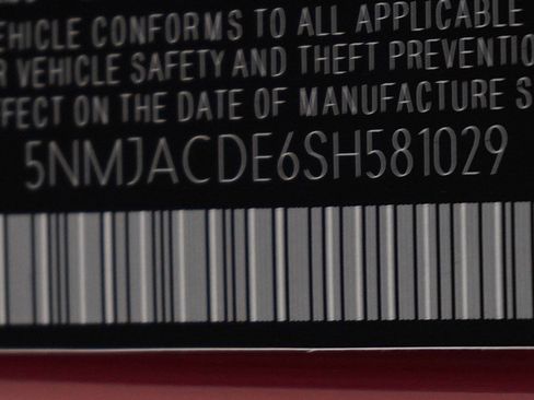 Certified 2025 Hyundai Tucson SE image 28