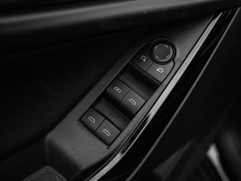 New 2026 Chevrolet Equinox LT w/ Safety and Technology Package AWD/4WD image 16