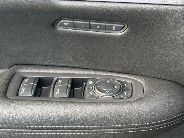 Used 2022 Cadillac XT5 Premium Luxury w/ Technology Package AWD/4WD image 23