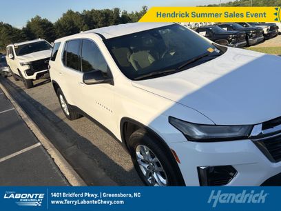 Used 2023 Chevrolet Traverse LS
