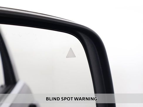 Used 2020 Jeep Grand Cherokee Laredo w/ Security & Convenience Group image 3