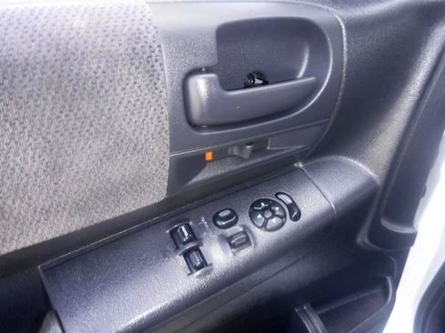 Used 2001 Dodge Dakota 2WD Club Cab image 38