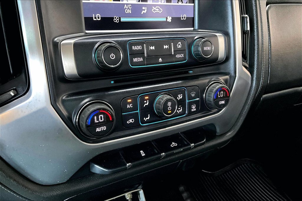 Used 2017 GMC Sierra 2500 SLE w/ HD SLE Preferred Plus Package AWD/4WD image 13