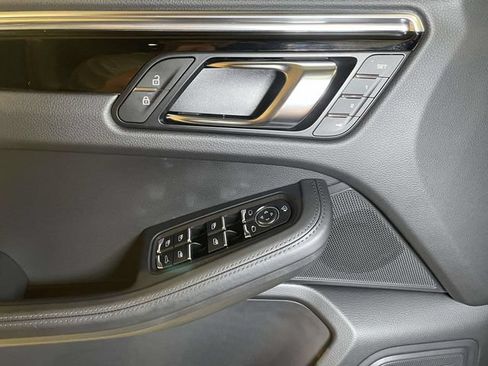 Certified 2026 Porsche Macan Turbo AWD/4WD image 37