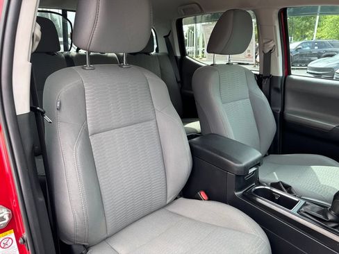 Used 2018 Toyota Tacoma SR w/ SR Convenience Package AWD/4WD image 33