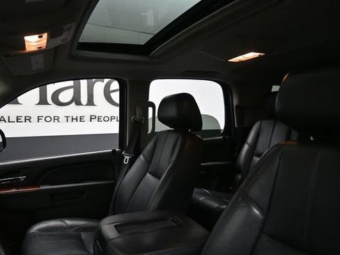 Used 2014 Chevrolet Tahoe LT w/ All-Star Edition AWD/4WD image 18